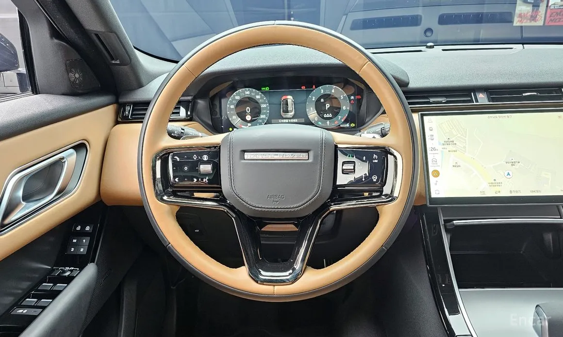 Фото 12 - Land Rover Range Rover Velar