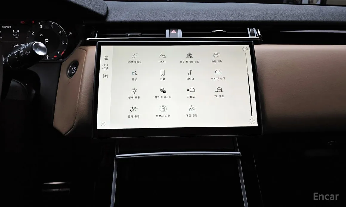 Фото 14 - Land Rover Range Rover Velar