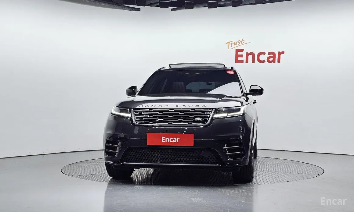 Фото 3 - Land Rover Range Rover Velar