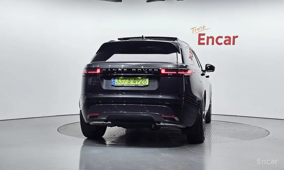 Фото 4 - Land Rover Range Rover Velar