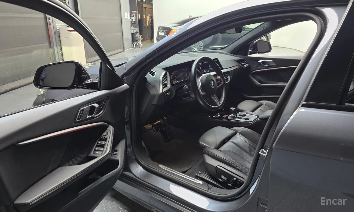 Фото 10 - BMW 1 Series