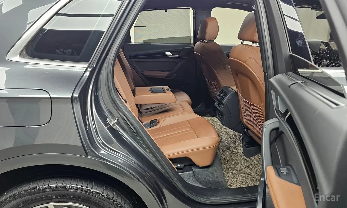 Фото 12 - Audi Q5