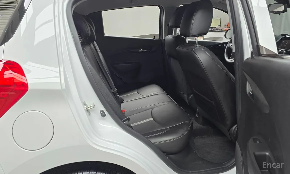 Фото 12 - Chevrolet Spark