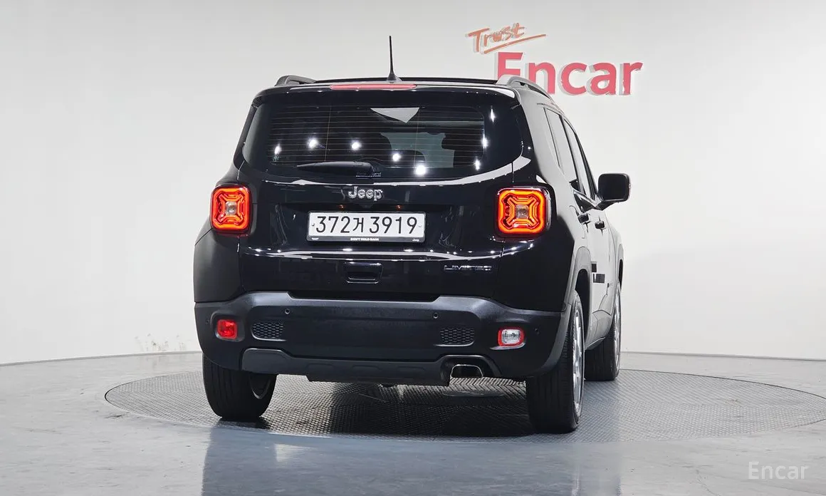 Фото 4 - Jeep Renegade