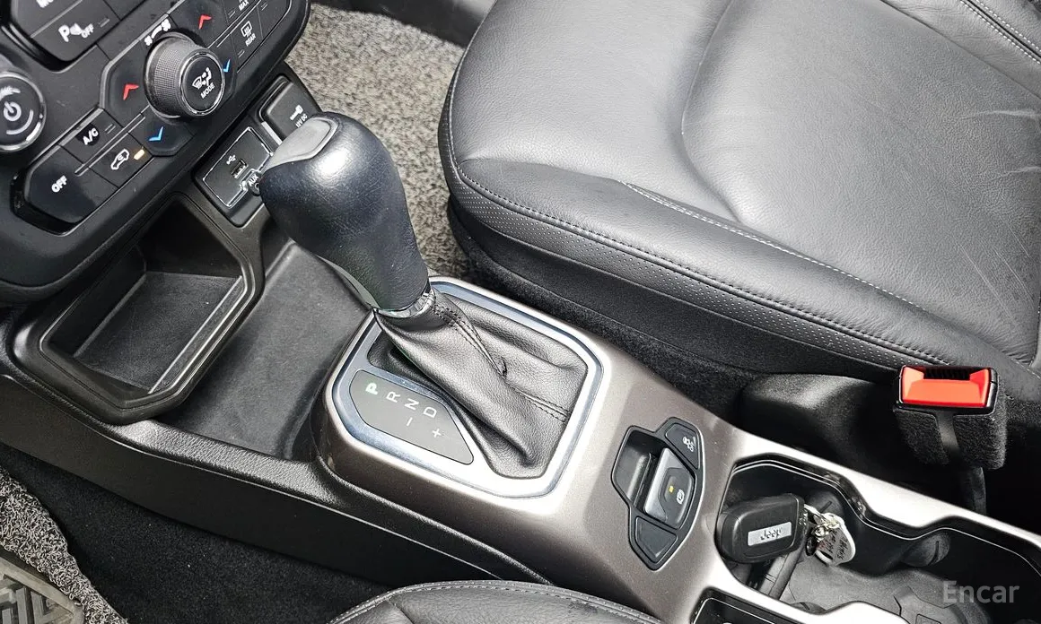 Фото 9 - Jeep Renegade