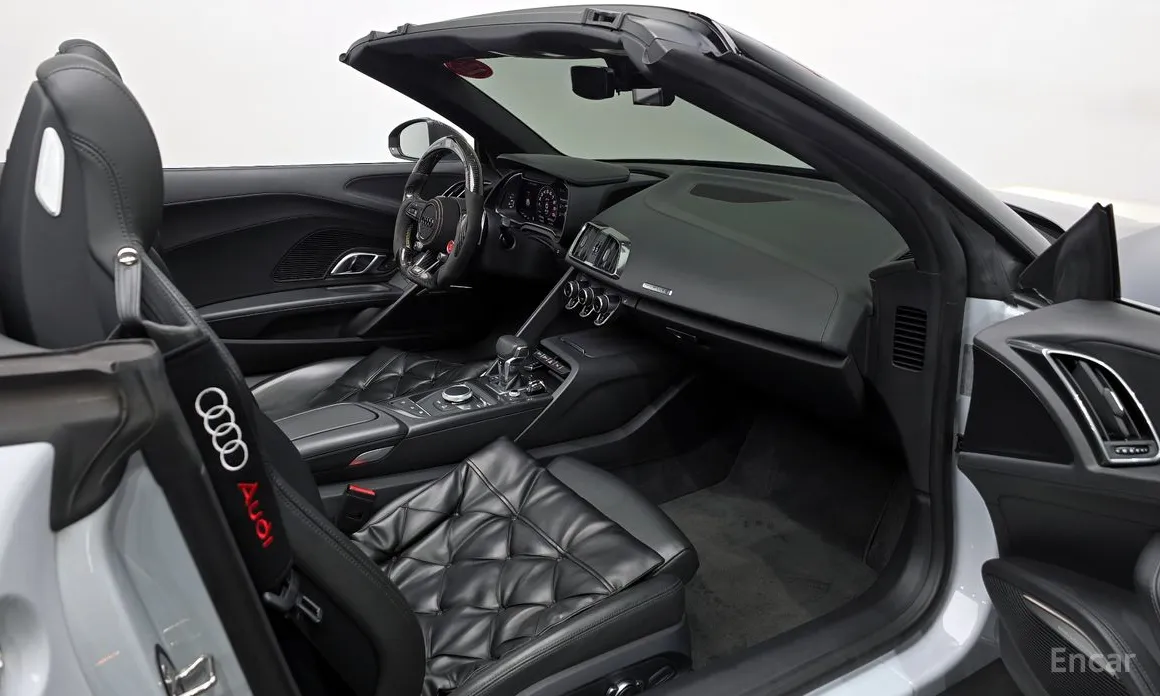 Фото 12 - Audi R8