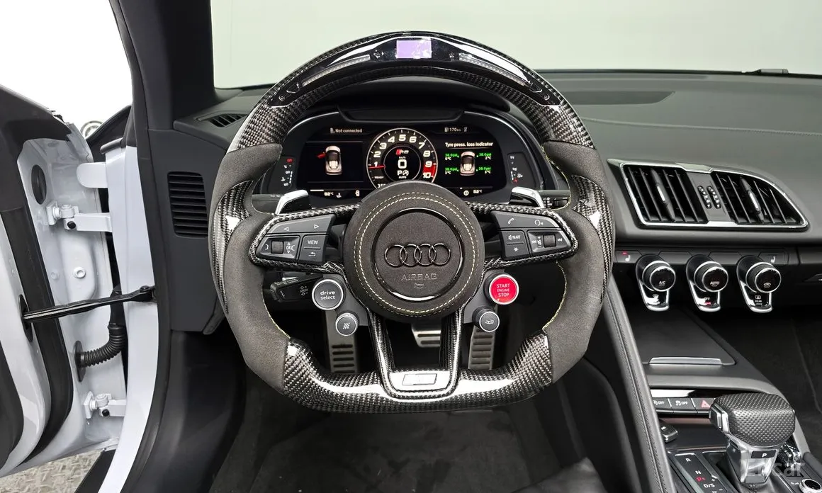 Фото 13 - Audi R8