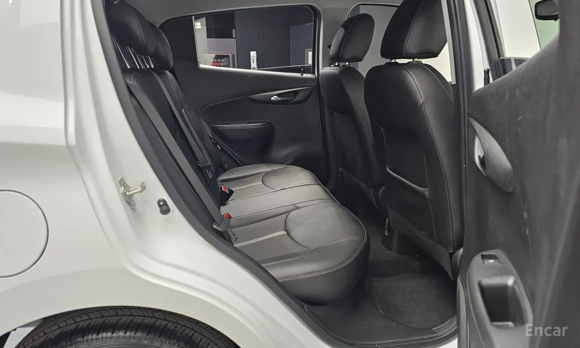 Фото 12 - Chevrolet Spark