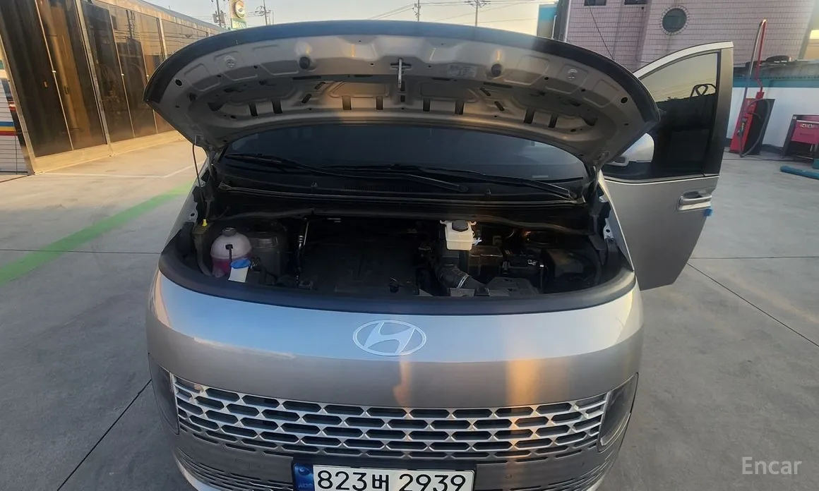 Фото 12 - Hyundai Staria