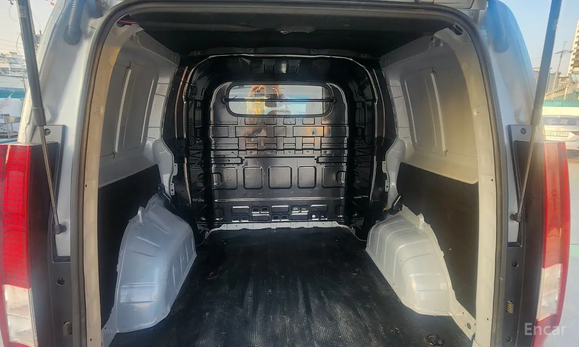 Фото 17 - Hyundai Staria