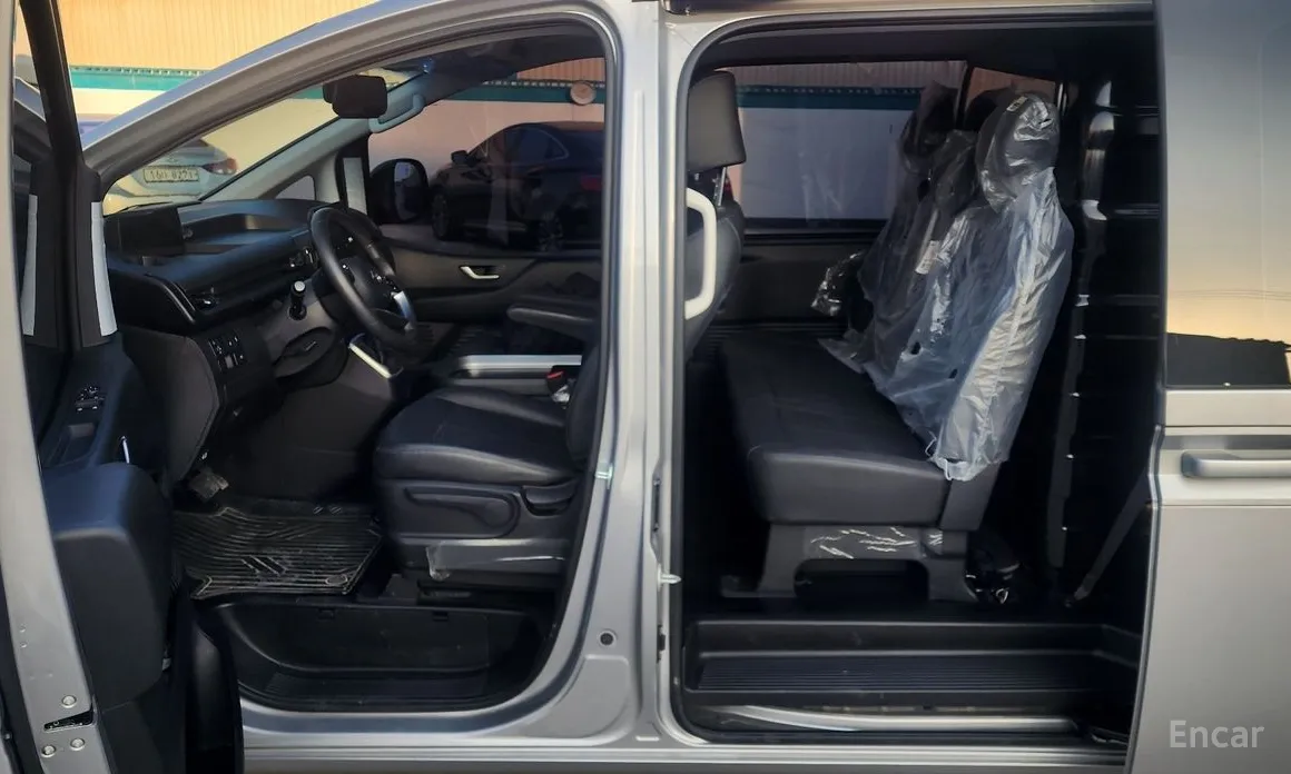 Фото 19 - Hyundai Staria