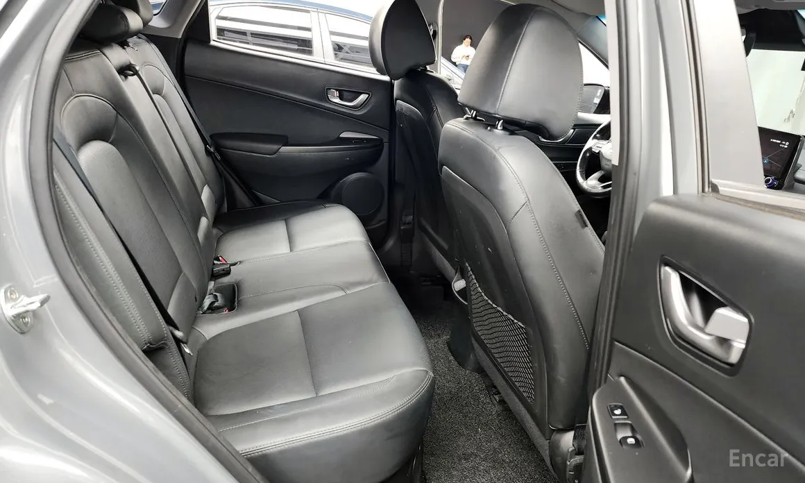 Фото 12 - Hyundai Kona