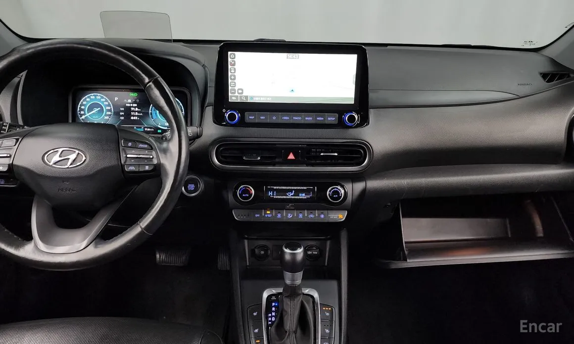 Фото 14 - Hyundai Kona