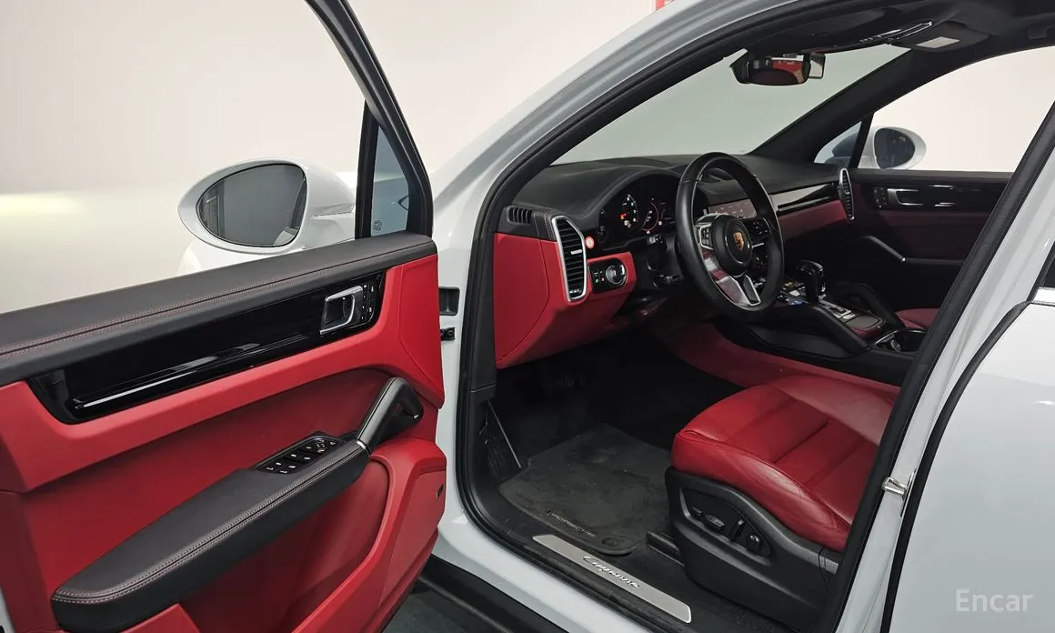 Фото 11 - Porsche Cayenne