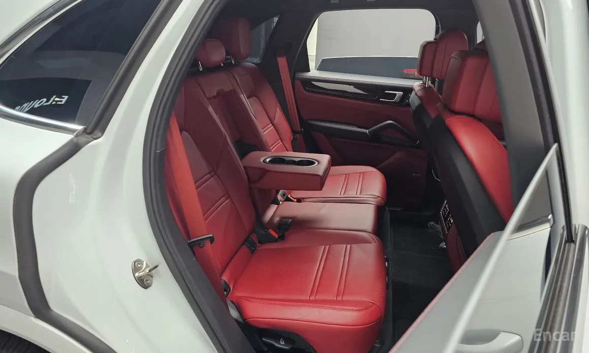 Фото 12 - Porsche Cayenne