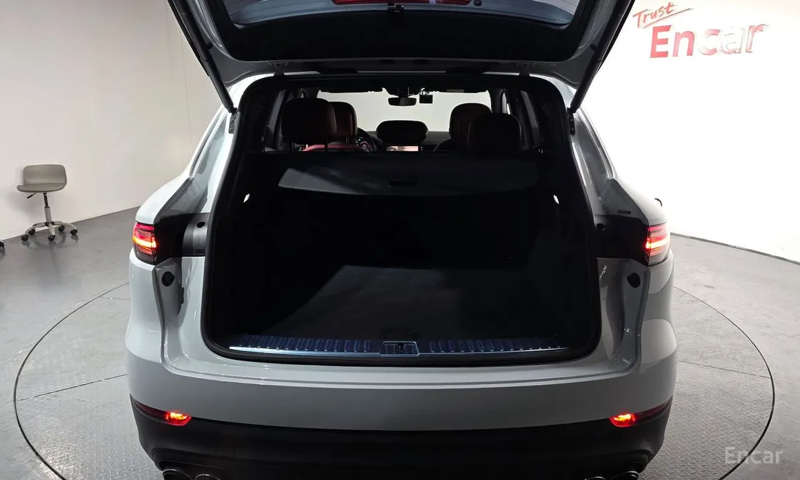 Фото 20 - Porsche Cayenne