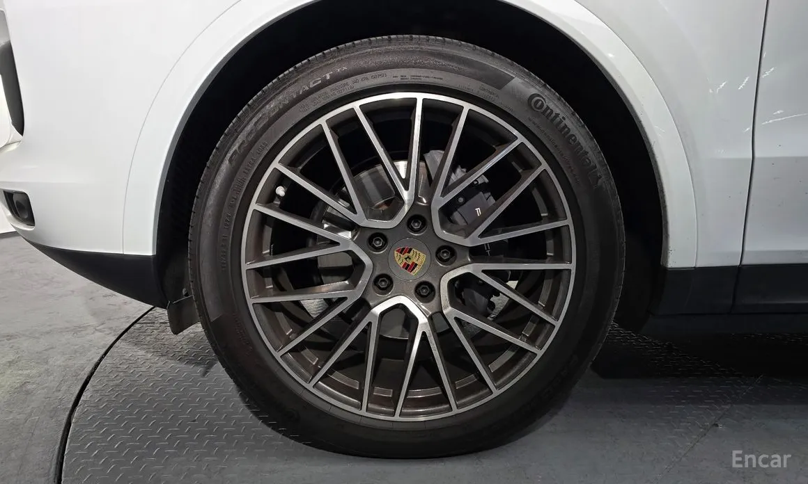 Фото 5 - Porsche Cayenne