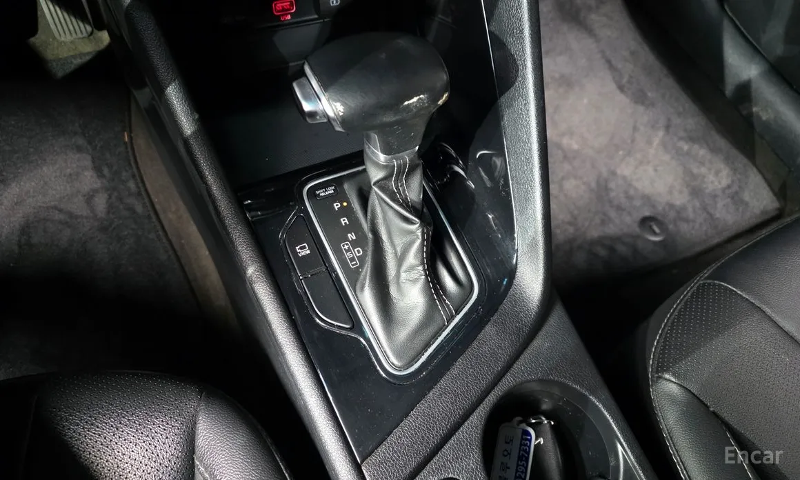 Фото 9 - Kia Niro