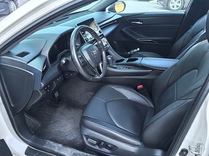 Фото 4 - Toyota Avalon