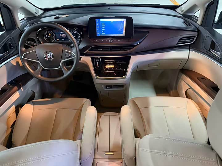 Фото 9 - Buick GL8 ES