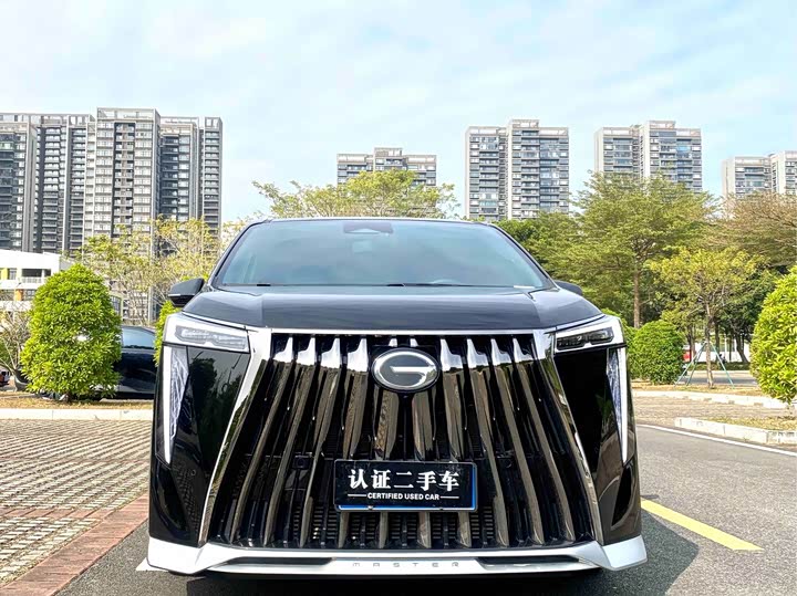 Фото 2 - GAC Trumpchi M8