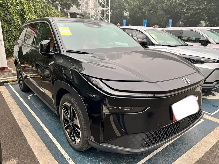 Фото 3 - Toyota bZ3X