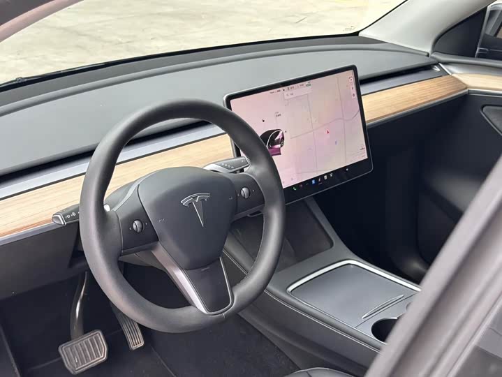 Фото 4 - Tesla Model Y