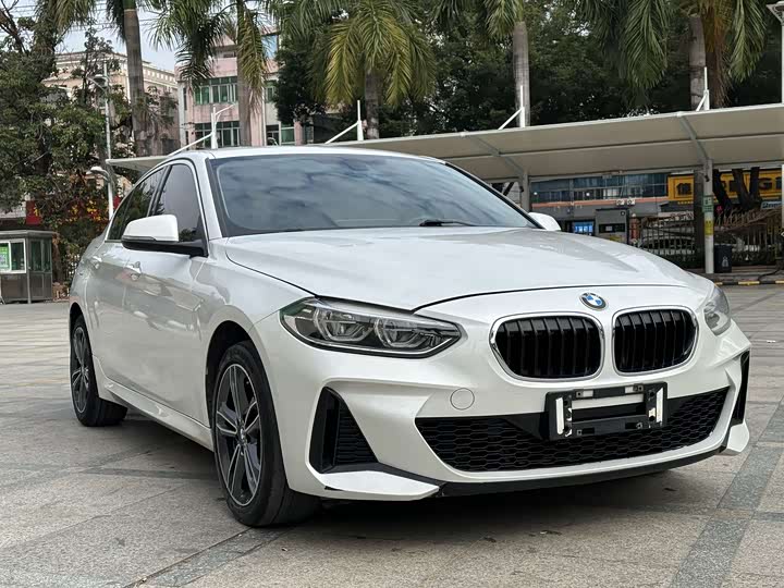 Фото 3 - BMW 1 Series