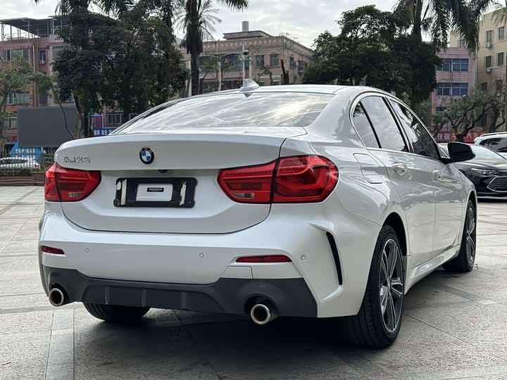 Фото 5 - BMW 1 Series