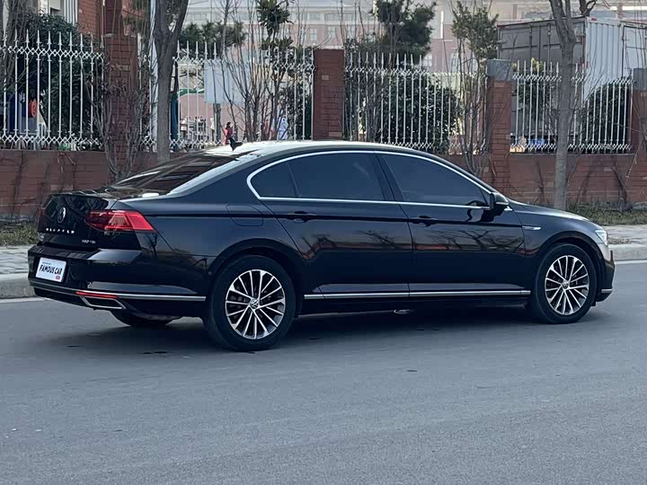 Фото 6 - Volkswagen Magotan