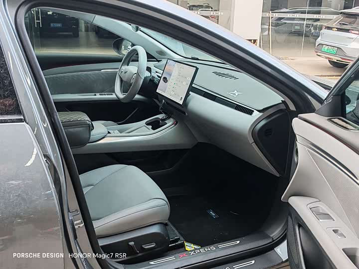 Фото 5 - XPeng Mona M03