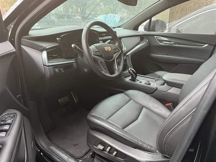 Фото 3 - Cadillac XT5