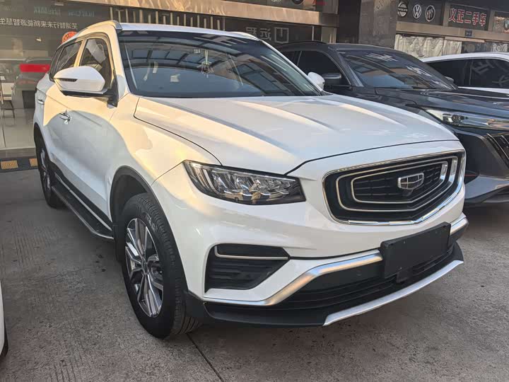 Фото 4 - Geely Atlas