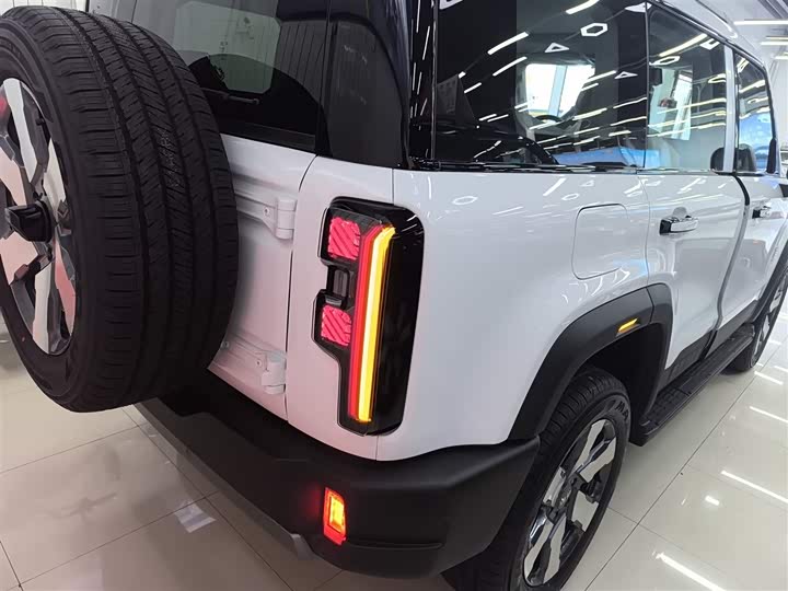 Фото 8 - BAIC Beijing BJ40 Hybrid