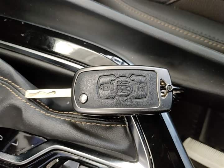 Фото 9 - Buick Verano