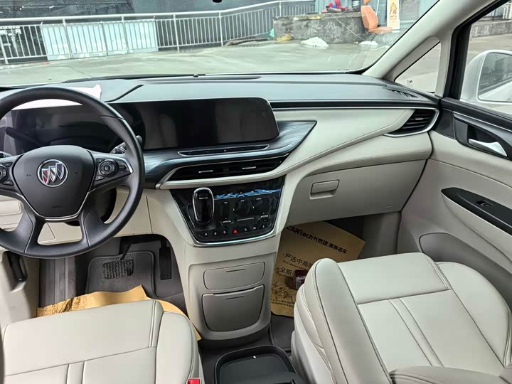 Фото 6 - Buick GL8 ES