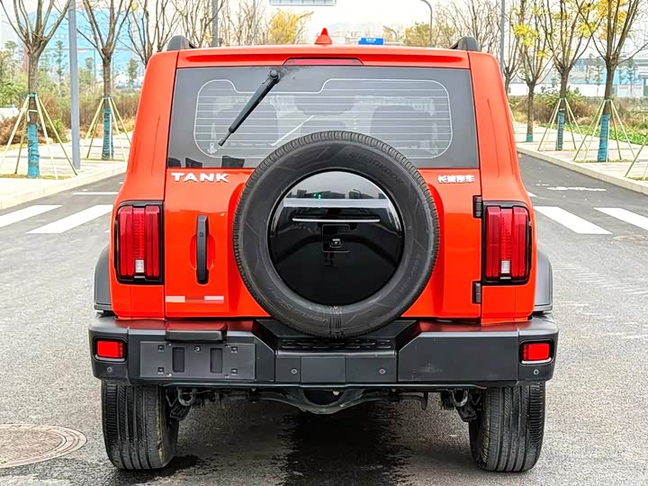 Фото 8 - Tank 300