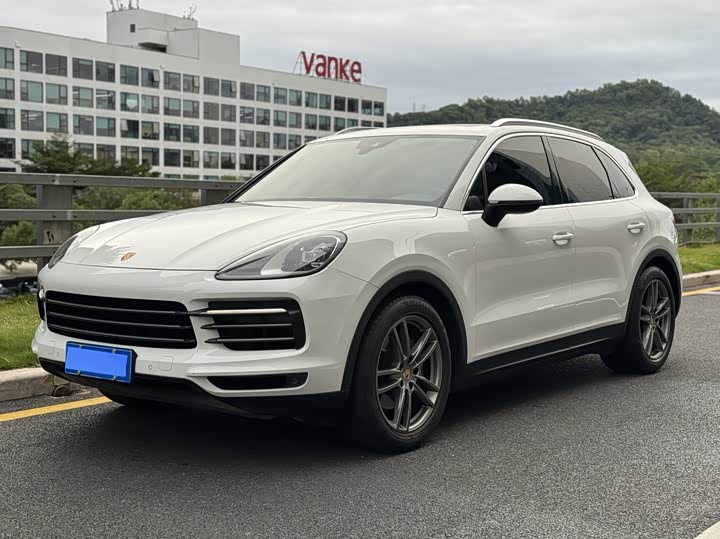 Фото 1 - Porsche Cayenne