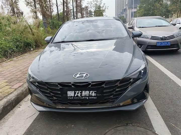 Фото 2 - Hyundai Elantra N line