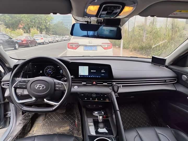 Фото 9 - Hyundai Elantra N line