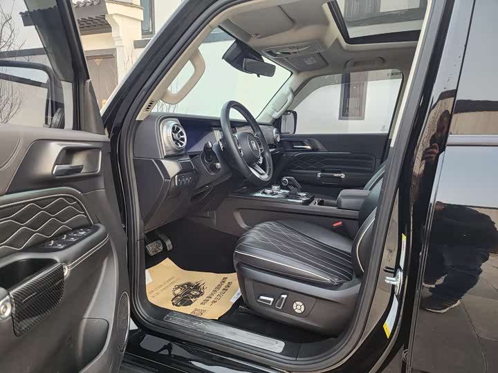 Фото 9 - Tank 300