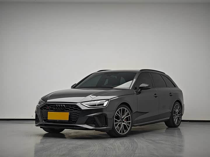 Фото 1 - Audi S4