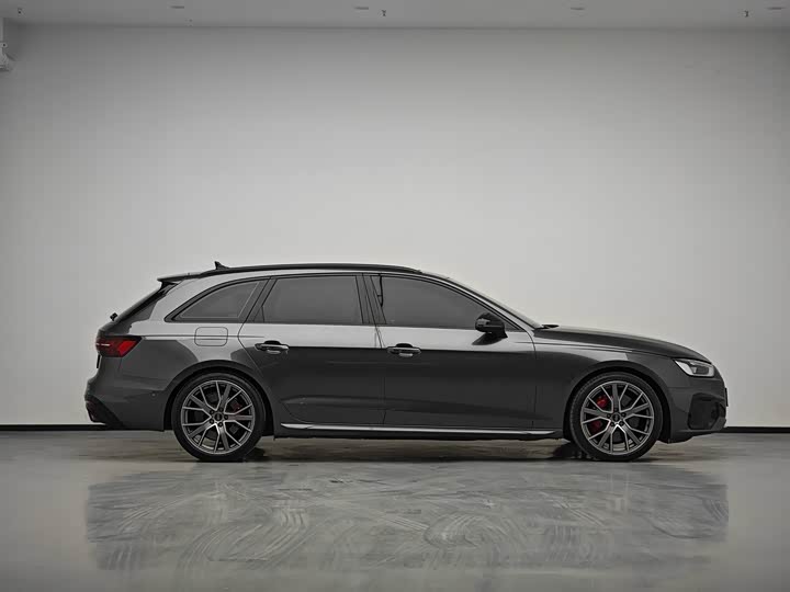 Фото 4 - Audi S4