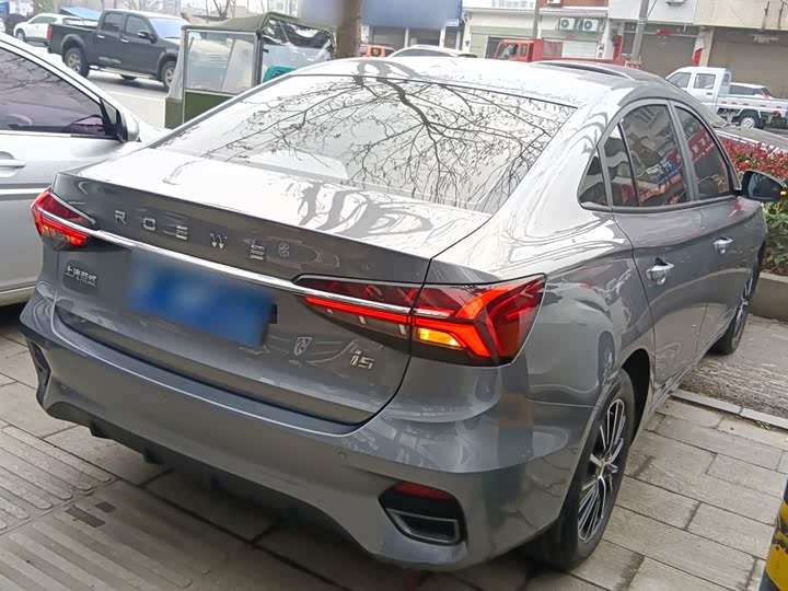 Фото 7 - Roewe i5