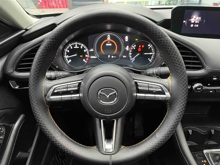 Фото 3 - Mazda 3 (Axela)