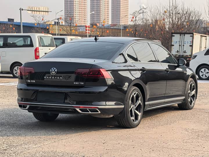 Фото 4 - Volkswagen Magotan