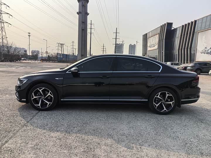 Фото 9 - Volkswagen Magotan