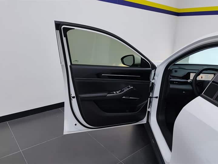 Фото 7 - Geely Galaxy L6