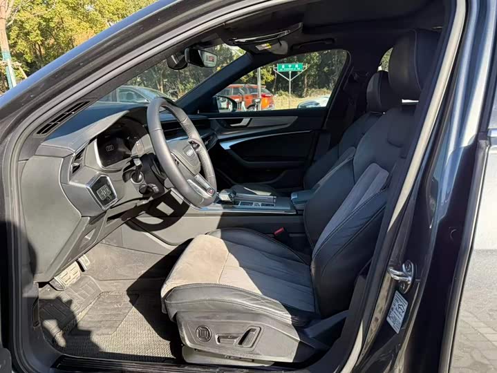 Фото 4 - Audi A6L Hybrid