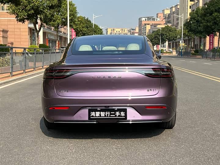 Фото 9 - Luxeed S7